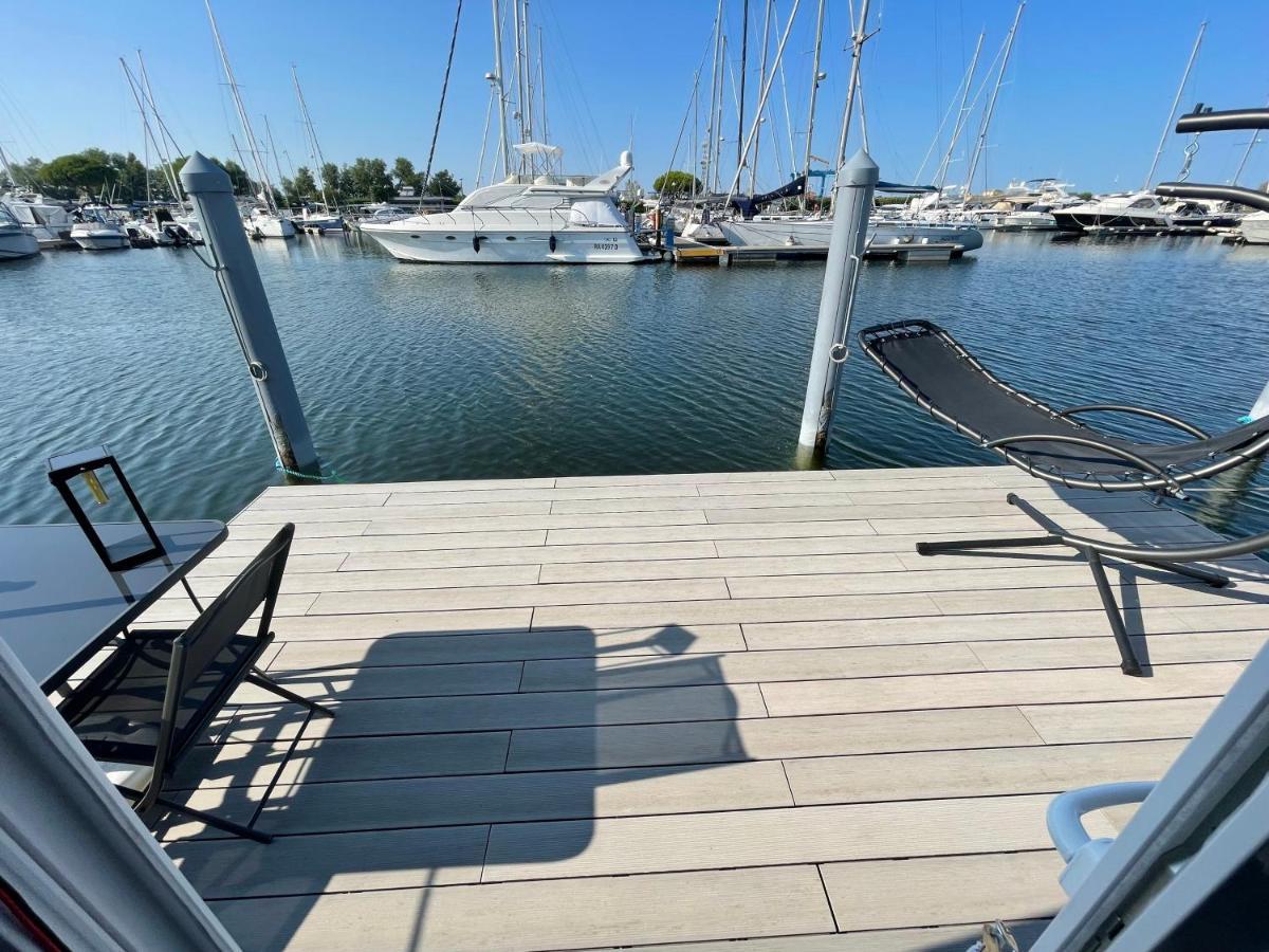 Marina Degli Estensi Floating Llido Degli Estensi