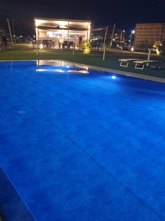 Marina Degli Estensi Floating Botel Llido Degli Estensi