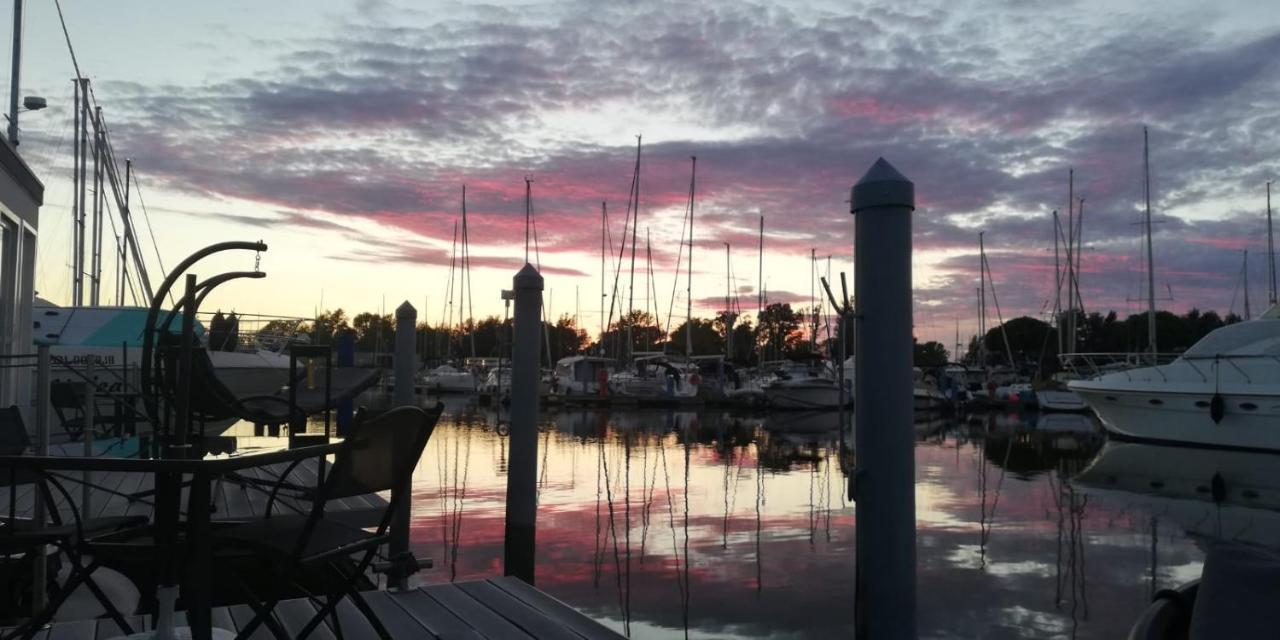 Marina Degli Estensi Floating Llido Degli Estensi